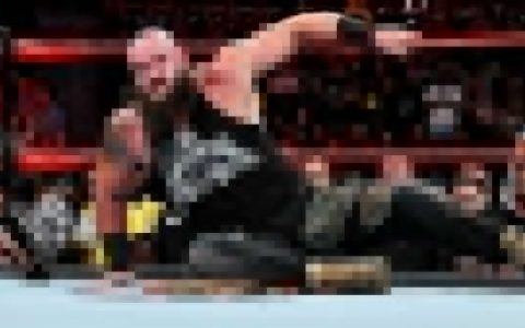 WWE黑羊已被放逐,人间怪物布朗斯图曼已成凡人