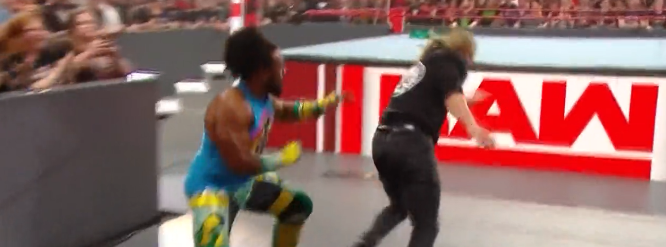 WWE2019 RAW第1357期:布洛克戏耍两位冠军,道夫再次袭击科菲金士顿
