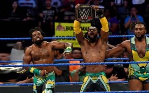 WWE SmackDown第1034期：太子帮舌战米兹 德鲁麦金泰尔嚣张叫板罗曼雷恩斯
