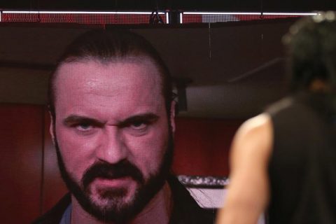 WWE2019 RAW第1360期：罗曼雷恩斯抒发胸中恶气大闹领导帮聚会，暴揍肖恩