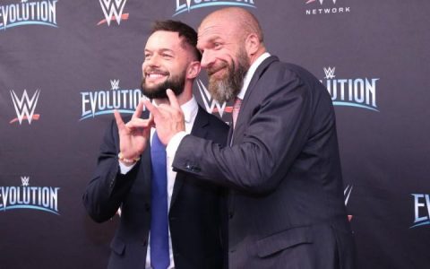 TirpleH王大锤正式加入NJPW子弹帮
