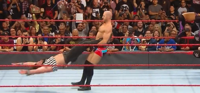 【文字解说】WWE2019 RAW第1360期:罗曼雷恩斯抒发胸中恶气大闹领导帮聚会