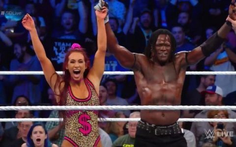 WWE247冠军柱子哥再现天秀表演引来众星模仿