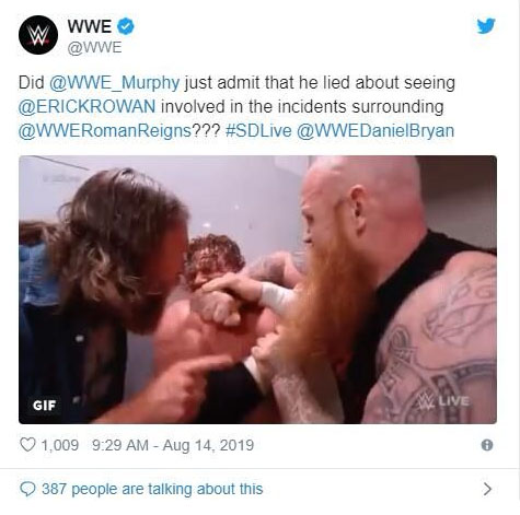 WWE墨菲上演无间道,到底是不是罗文袭击罗曼雷恩斯