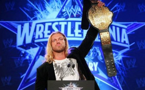 R限制级巨星“艾吉刀锋”最近疯狂训练,疑似要真要回归WWE