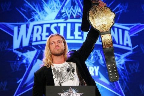 R限制级巨星“艾吉刀锋”最近疯狂训练,疑似要真要回归WWE