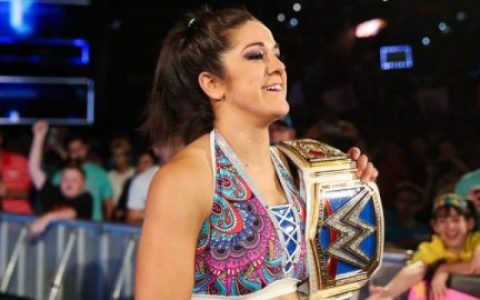 WWESD女子冠军贝莉称想成为反派与兰迪奥顿为伍