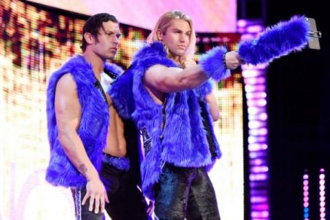 时尚警察 Breezango