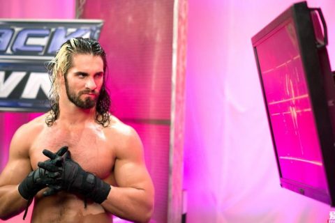 WWE环球冠军罗林斯突然宣布退出霍根小队只为了转反？
