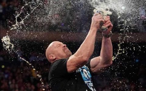 WWERAW第1372期：冷石坐镇OC还敢捣乱？怕是我响尾蛇镇不住场面！罗门事件全回顾！