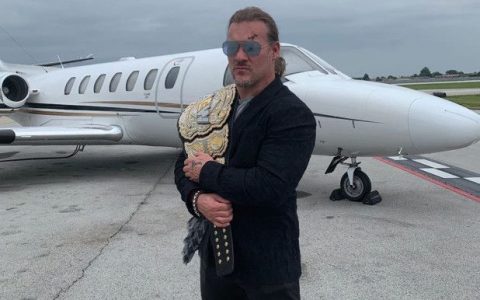 Y2J杰里科称，如果大狗罗曼在AEW绝对能打败WWE