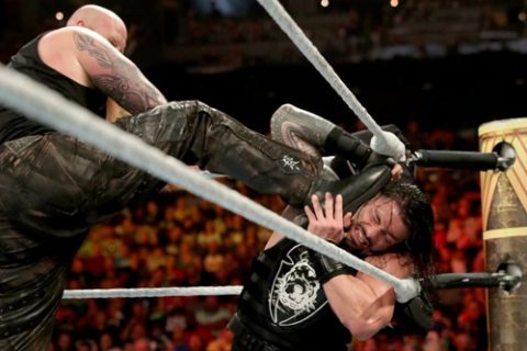 WWE主席文斯麦克曼又临时改变了罗曼雷恩斯的比赛