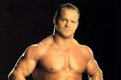 以前WWE世界冠军克里斯班瓦的儿子想成为摔跤手