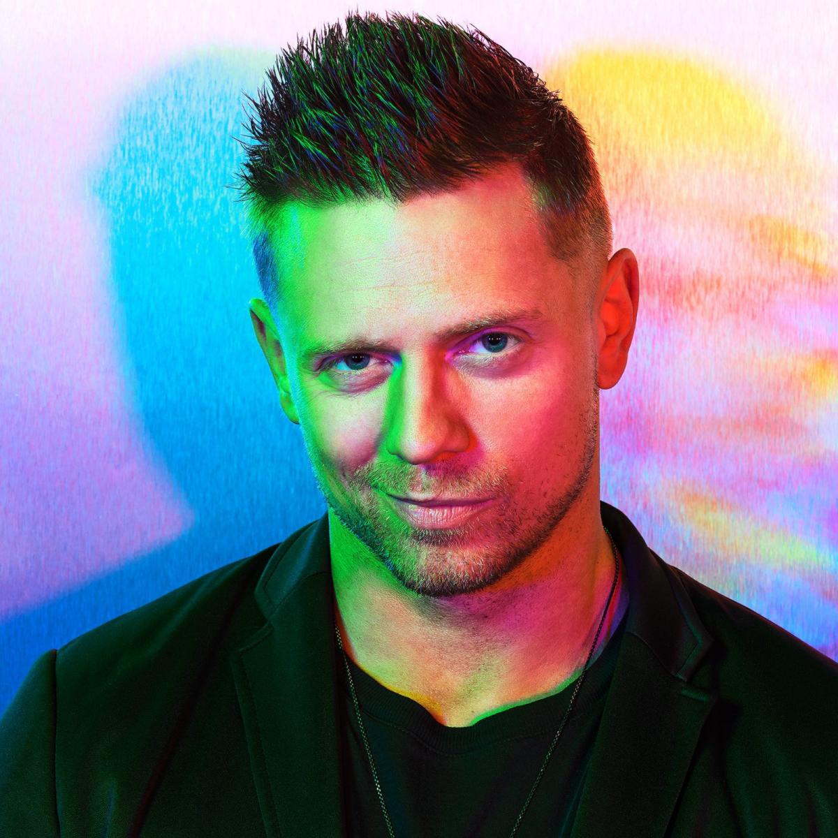 WWE选手撞色照片