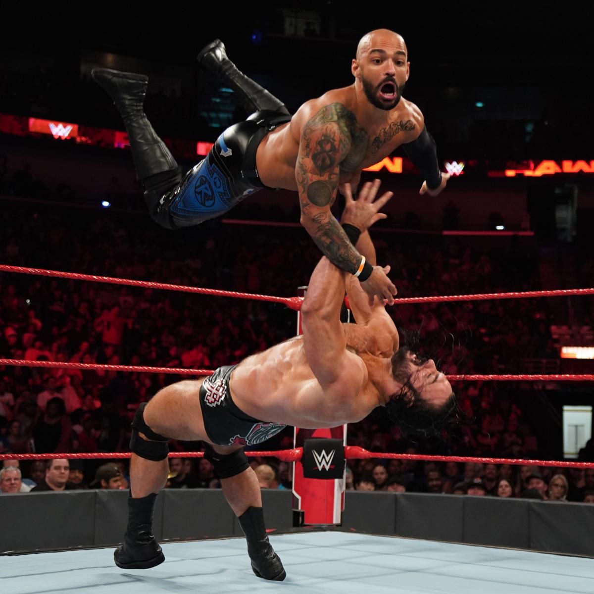 WWE2019擂台之王锦标赛大热麦金泰尔为何首轮出局