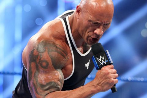 Smackdown Fox首映后巨石强森会出席明日的WWE“地狱牢笼大赛”吗？