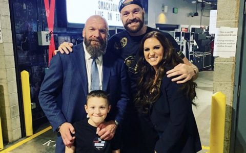 执行副总王大锤说明为什么泰森富里那么适合WWE