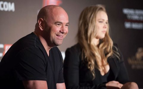 白大拿称WWE和UFC关系非常棒，我们玩得很开心