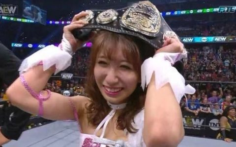 第一位亚洲女选手成为首位AEW女子冠军