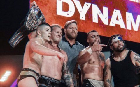 WWE世界重量级冠军突袭AEW并与Y2J组成反派联盟