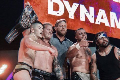 WWE世界重量级冠军突袭AEW并与Y2J组成反派联盟