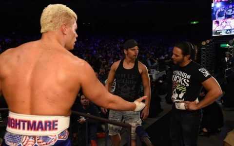 AEW科迪罗兹称非常感谢WWE地狱牢笼赛非常失败