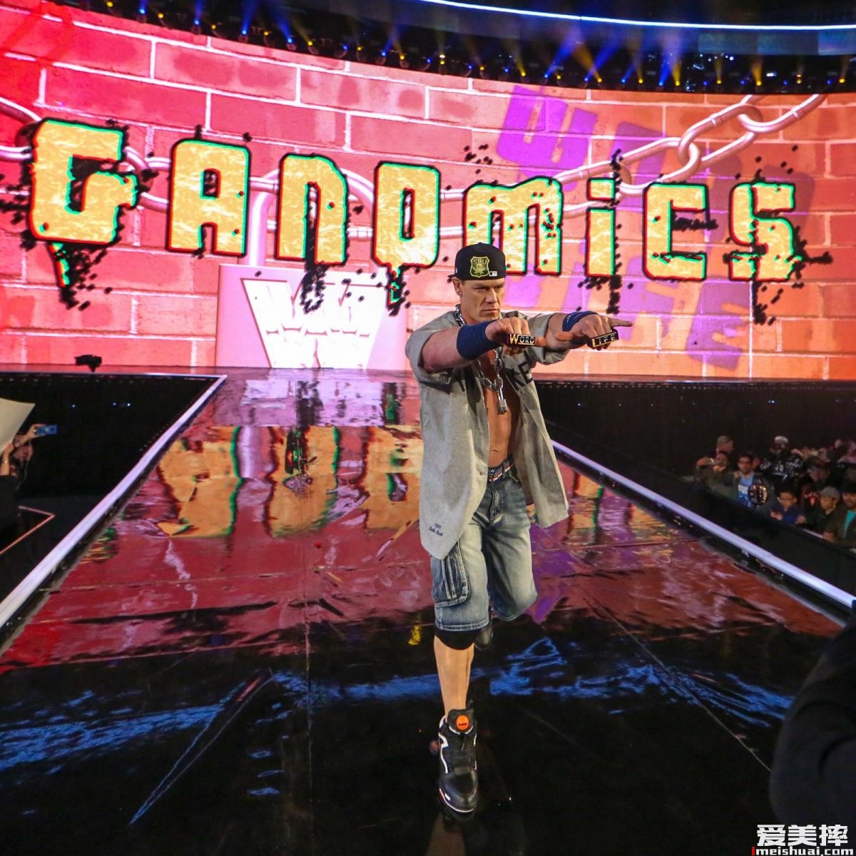 重温WWE第35届摔跤狂热的霸气出场