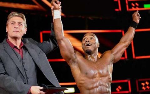 WWENXT明星乔丹迈尔斯怒喷老麦和HHH"是对黑人歧视吗？"