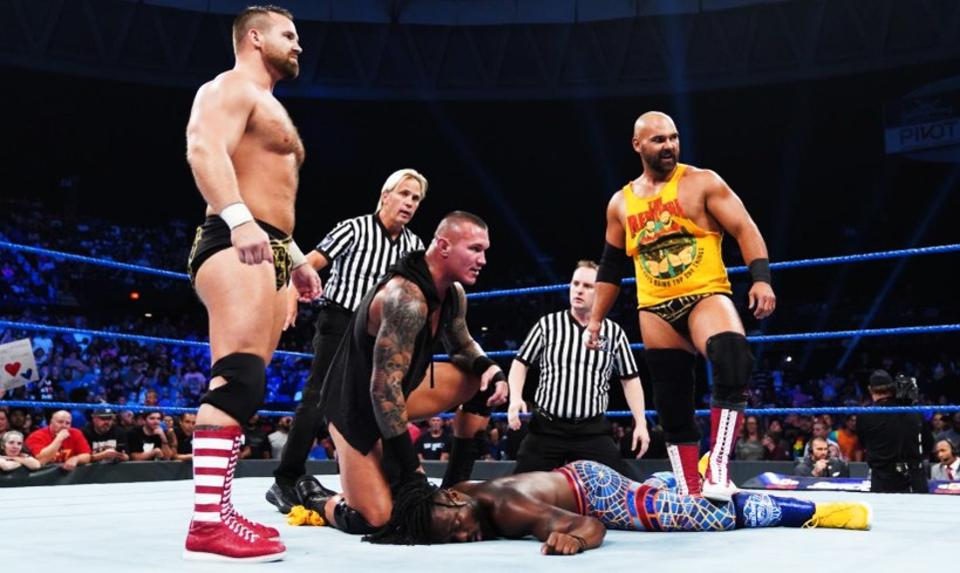 WWE合同陷阱，签约册的拥挤，使得许多明星想离开公司！