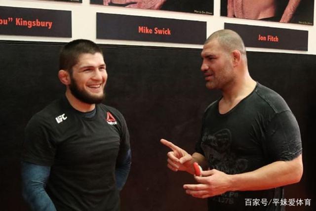 外媒爆料WWE欲打造大布VS毁容院长二番战,巨石强森确认出席SD 外媒爆料WWE欲打造大布VS毁容院长二番战,巨石强森确认出席SD