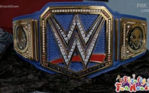 wwe邪神展示新环球腰带,网友表示没有最难看只有更难看
