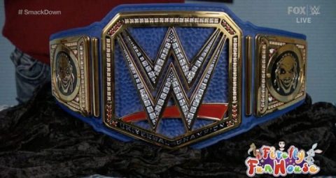 wwe邪神展示新环球腰带,网友表示没有最难看只有更难看