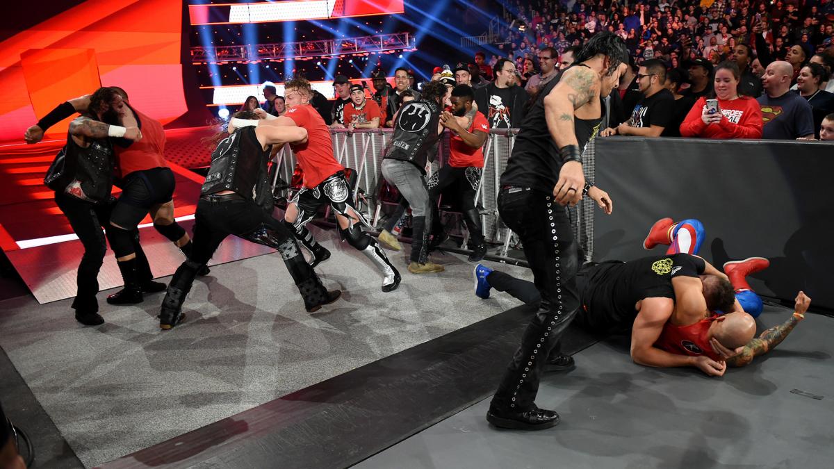 Triple H想让凯文欧文斯Kevin Owens加入NXT导致斗殴照片 _ WWE