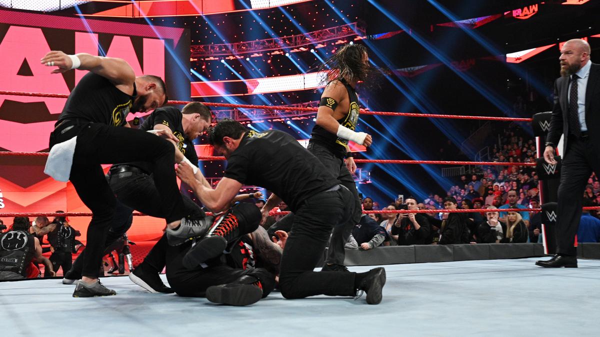 Triple H想让凯文欧文斯Kevin Owens加入NXT导致斗殴照片 _ WWE