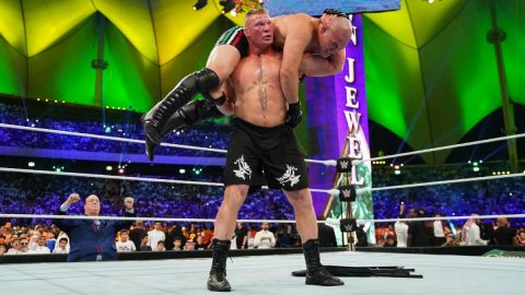 WWE冠军赛-布洛克莱斯纳vs.凯恩·维拉斯奎兹精彩抓拍