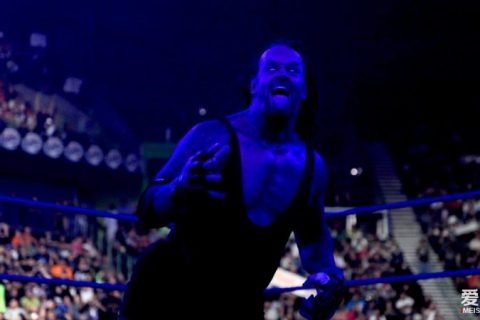 国外男子用架子鼓演奏WWE死神送葬者不同年代的出场曲，简直帅呆了