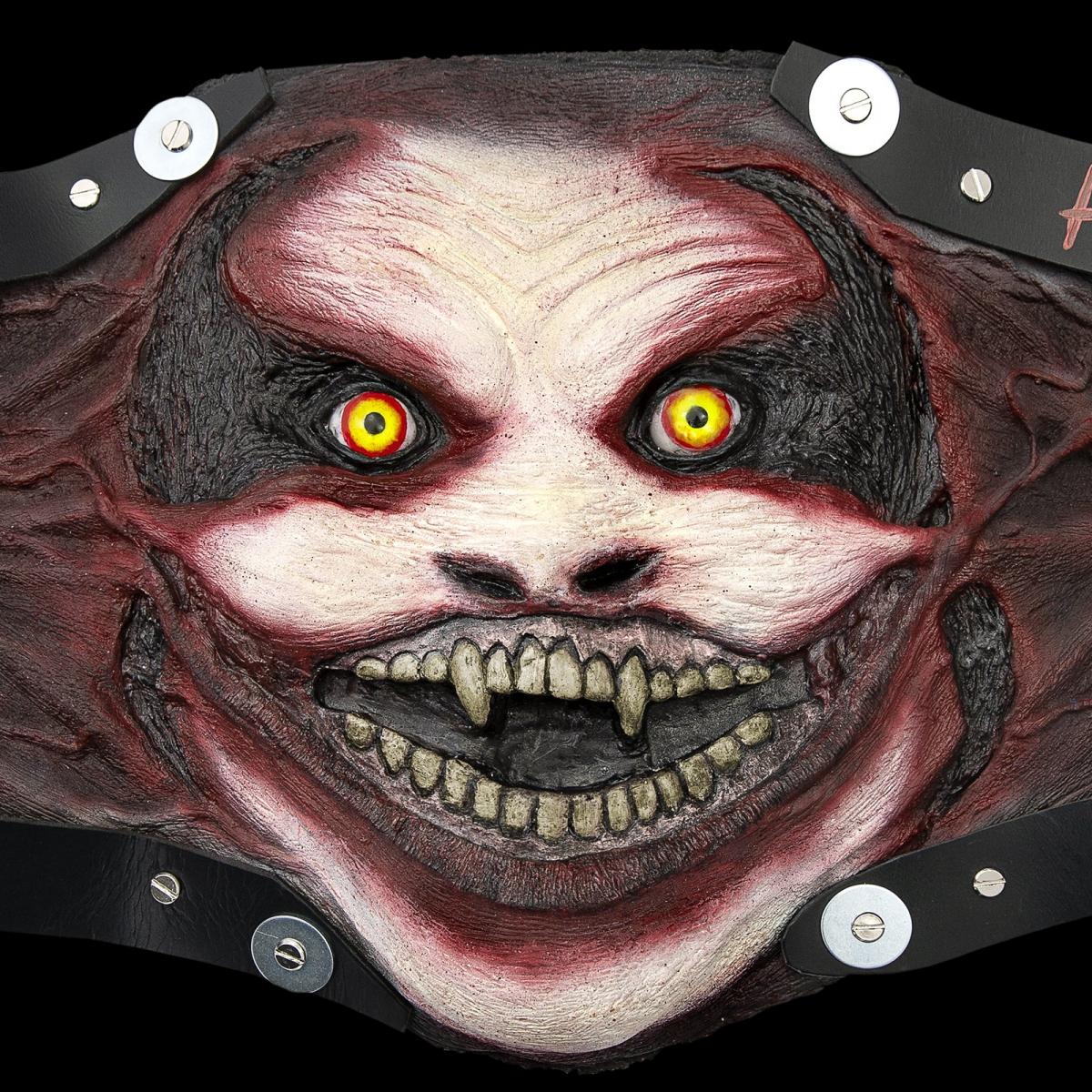 “恶魔”布雷怀亚特的新WWE环球冠军腰带