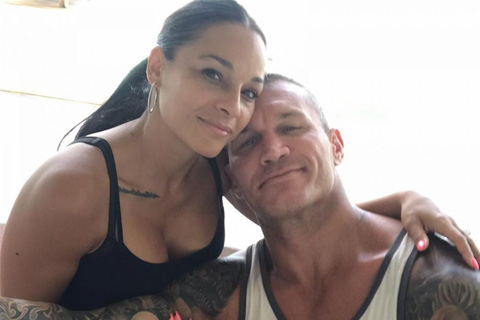 兰迪奥顿和他老婆秀恩爱