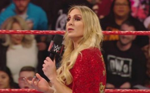 WWE超级巨星夏洛特弗莱尔