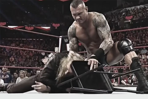 WWE 兰迪奥顿和艾吉