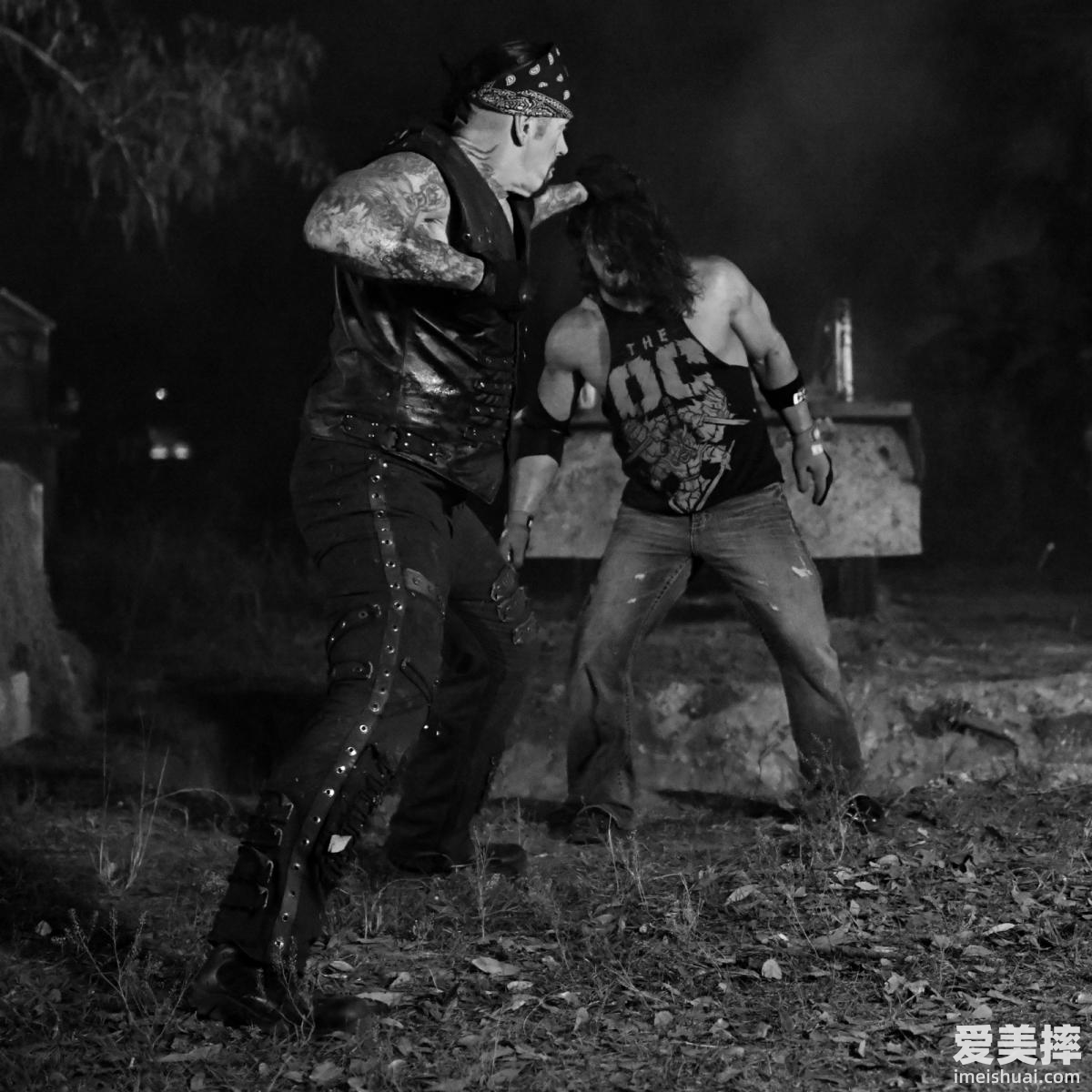 WWE摔角狂热大赛36：送葬者vs.AJ斯泰尔斯（墓地战）