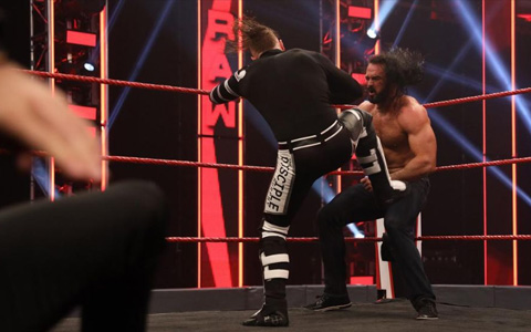 周一夜救世主最终篇章“师徒决裂”即将上演！赛斯也即将离开WWE