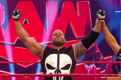 WWE最可怜选手诞生！MVP赢得了十年来的第一场单打比赛