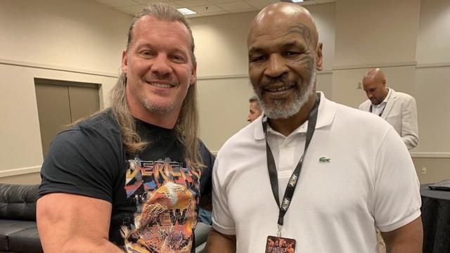 Y2J:我就是摔角界的迈克·泰森,我要同拳王泰森打一场摔角赛! Y2J:我就是摔角界的迈克·泰森,我要同拳王泰森打一场摔角赛!