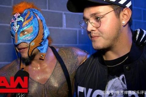 WWE雷尔退役或许是烟雾弹，推选儿子进入WWE是真？