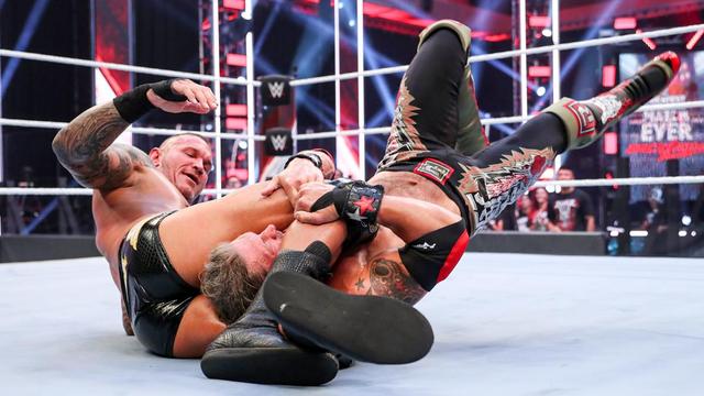 WWE官方证实刀锋战士艾吉伤病，并已接受手术，未来将伤停数月！