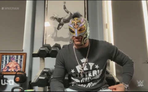 WWE巨人明星应该是推翻神秘人雷尔美国冠军统治的人
