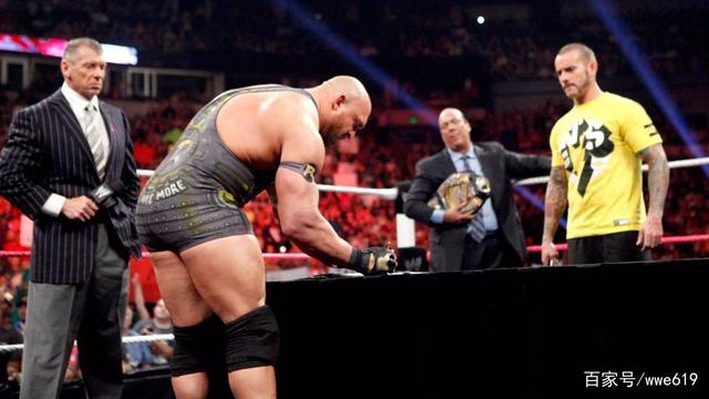 重磅！前WWE巨星再次炮轰老麦 杰夫·哈迪（Jeff Hardy）公然喷尿