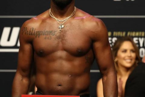 UFC巨星骨头琼斯欲哭无泪：白大拿封禁我了，又不让去其它赛事