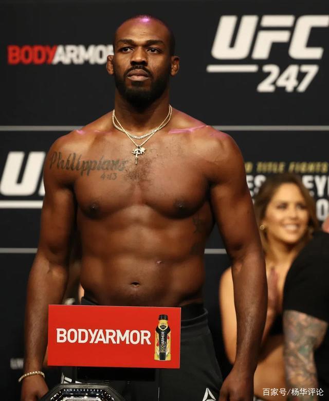 UFC巨星骨头琼斯欲哭无泪：白大拿封禁我了，又不让去其它赛事
